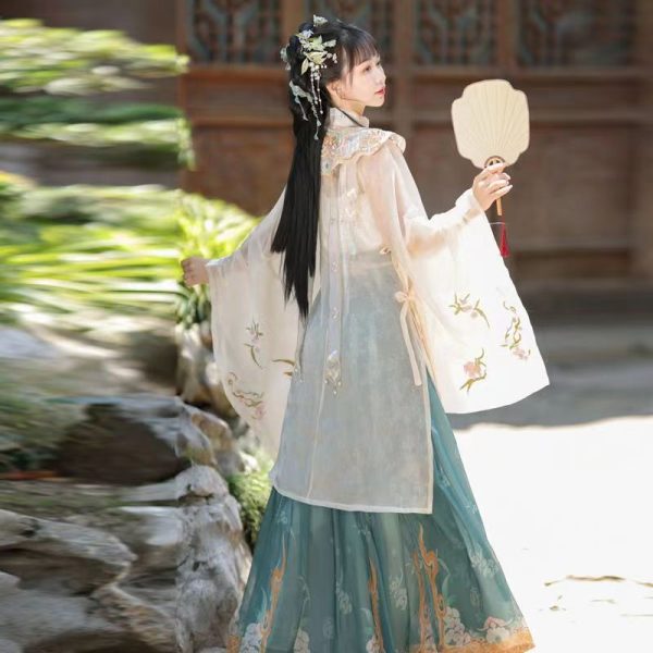 Blau-weißes chinesisches Hanfu-Kleid für Frauen | Kleidung aus der Ming-Dynastie | Traditionelle chinesische Kleidung 9 Blau/weißes chinesisches Hanfu-Kleid für Frauen | Kleidung aus der Ming-Dynastie | Traditionelle chinesische Kleidung