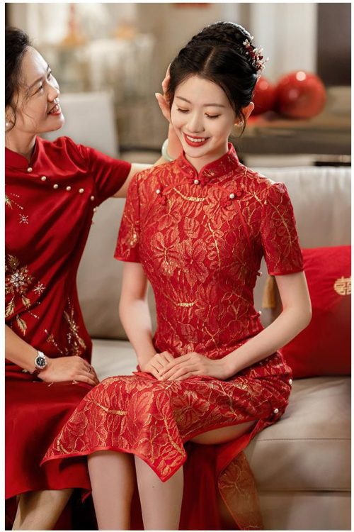 Chinês de Manga Curta Vermelho Cheongsam Qipao Chinês Tradicional Casamento Qipao Vestido Asiático Vestido Para Convidados Do Casamento 1 Chinês de Manga Curta Vermelho Cheongsam Qipao | Vestido Qipao de casamento tradicional chinês | Vestido Asiático para Convidada de Casamento