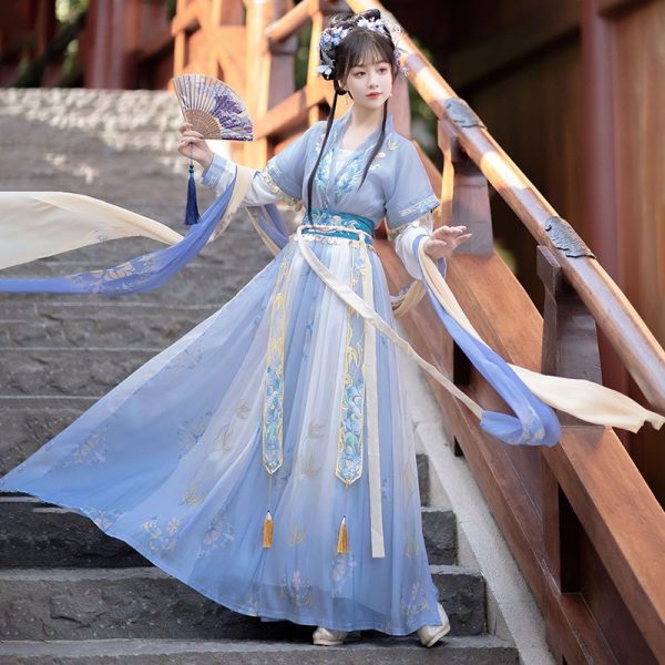 Gaun Garmen Biru Sutra Tradisional Tiongkok Gaun Hanfu Tiongkok Dinasti Song untuk Wanita 3 Gaun Garmen Biru Sutra Tradisional Tiongkok | Gaun Hanfu Tiongkok Dinasti Song untuk Wanita