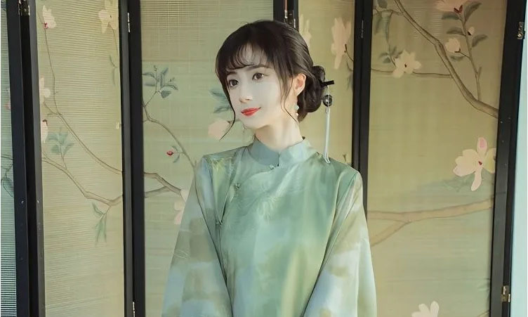 Chinese Style Dress Sets Original Hanfu Chinese Tra What does the hanfu symbolize?