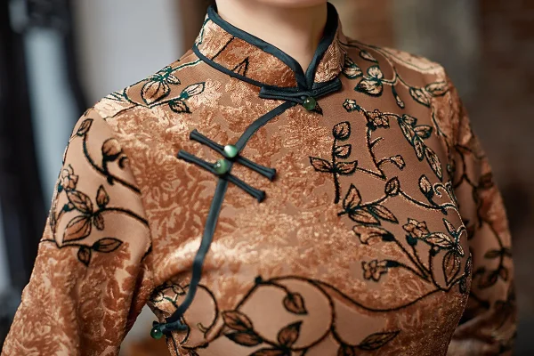 Kf H005911697db941f9873e3f51ebac63bdx Autumn Elegant Female Traditional Chinese Collar Cheongsam Flower Flocking Sexy Split Seven Sleeve Cheongsam Super Large Autumn Elegant Female Traditional Chinese Collar Cheongsam Flower Flocking Sexy Split Seven Sleeve Cheongsam Super Large 4x