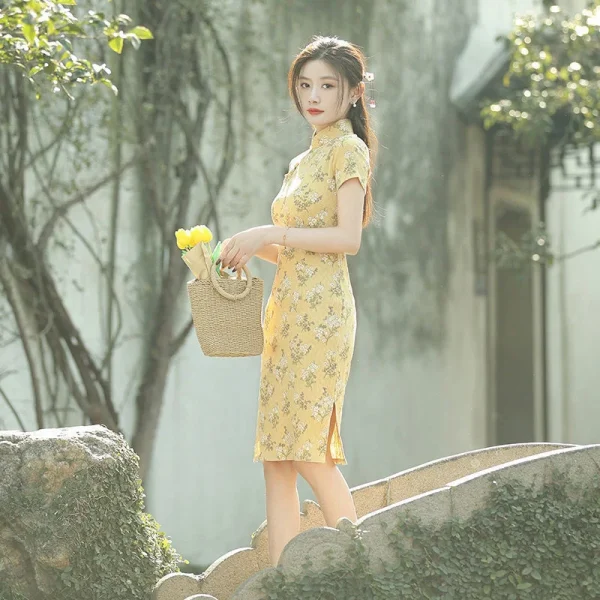 Kf H58b19a62696f4591a6b30de4274d08bel New Style Cheongsam Summer Young Small Modified Party Dress Yellow Girl Temperament Long Dress Qipao Vestidos New Style Cheongsam Summer Young Small Modified Party Dress Yellow Girl Temperament Long Dress Qipao Vestidos Vestido De Noche