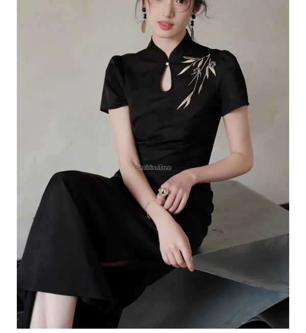 Kf S0dfc1e88f7524bd49b8c8e011cdb5ddbx 2024 Simple Elegant Daily Chinese Qipao Dress Ethnic Solid Color Handmade Embroidery Cheongsam New Vintage Slim simple elegant daily chinese qipao dress ethnic solid color handmade embroidery cheongsam new vintage slim fitting dress