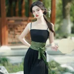 camisole-black-culottes-belt