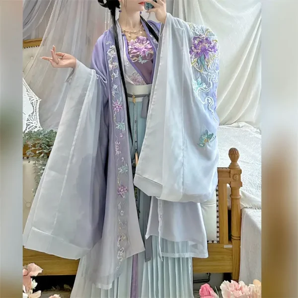 Kf S2d19550206d447b8b62a408f10512cf4u Chinese Song Dynasty Hanfu Large Sleeve With Pearl Decoration And Heavy Embroidery Chinese Song Dynasty Hanfu large sleeve with pearl decoration and heavy embroidery