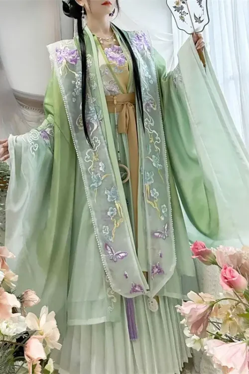 Kf S7583df3c115c420a9fddcdcc97848975c Chinese Song Dynasty Hanfu Large Sleeve With Pearl Decoration And Heavy Embroidery Chinese Song Dynasty Hanfu large sleeve with pearl decoration and heavy embroidery