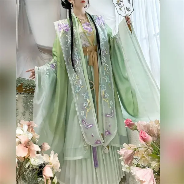 Kf S7583df3c115c420a9fddcdcc97848975c Chinese Song Dynasty Hanfu Large Sleeve With Pearl Decoration And Heavy Embroidery Chinese Song Dynasty Hanfu large sleeve with pearl decoration and heavy embroidery