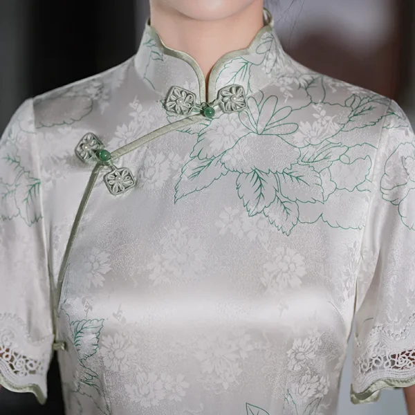 Kf S787d3e25fdd84e0f8f9ff72cacdc31c5l High End Ruffle Sleeve High Quality Real Silk Dress Suzhou Silk White Cheongsam Qipao Women S High-End Ruffle Sleeve High Quality Real Silk Dress Suzhou Silk White Cheongsam Qipao Women's Summer Young Long Slightly Fat