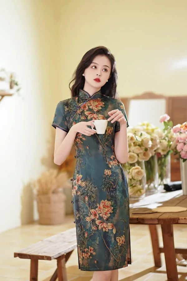 Kf S7e01d573dfc74bbcab4a8af8dbd0f3cbp Chinese Style Dresses Women Green Print Cheongsams Elegant Chinese Traditional Dress Satin Vestido Chino Oversize 3Xl4Xl Qipao