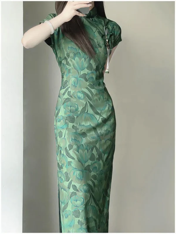 Kf Sa014d026f08e46e594bb1767a6bc0ba8g New Women Green Long Cheongsam Chinese Style Female Floral Dress Vintage Qipao Elegant Slim Evening Dresses New Women Green Long Cheongsam Chinese Style Female Floral Dress Vintage Qipao Elegant Slim Evening Dresses for Summer S to 2XL