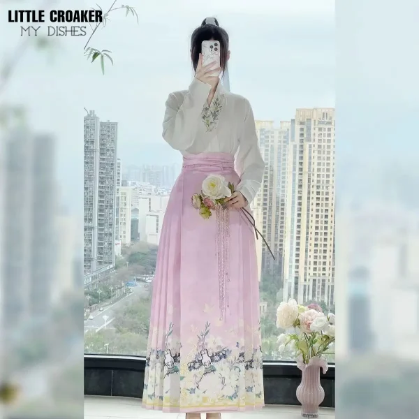 Kf Scb8fc7d4e48740248d79be6bfc7d499b8 Pink And White Hanfu Horse Face Skirt Original Chinese Ming Dynasty Women S Traditional Dress Mamianqun Pink and White Hanfu Horse Face Skirt Original Chinese Ming Dynasty Women's Traditional Dress Mamianqun Daily Pony Vest Skirt