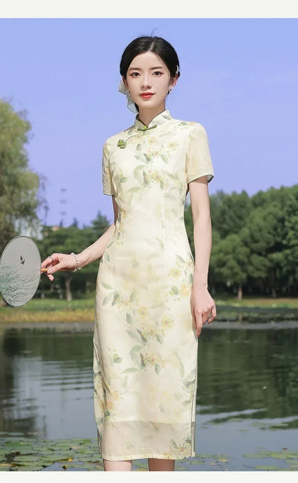 Kf Scdbc55d5c7b94b228d654e3c64707d0ag 2022 Light Yellow Cheongsam Short Sleeve Soft Floral Chinese Dress Slim Wedding Costumes Elegant Fashion Qipao Light Yellow Cheongsam Short Sleeve Soft Floral Chinese Dress Slim Wedding Costumes Elegant Fashion Qipao Vestidos Largos