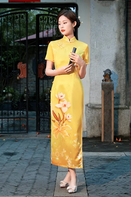 Kf Scea86ca4675d438eb9b2104c729b56a39 2023 Frühling und Sommer Gelb Neues Cheongsam-Kleid Retro Künstlerisches Temperament Floral Strickjacke Qipao Hanfu Chinesisch Frühling und Sommer Gelb Neues Cheongsam-Kleid Retro Künstlerisches Temperament Floral Strickjacke Qipao Hanfu Chinesisch Kleid