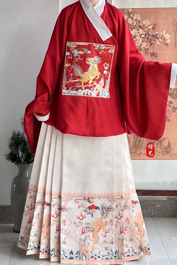 Kf Sdeff8a18e237436f8b114e705be67f67s Winter Hanfu Women S Round Neck Robe Skirt Pipa Sleeve Ming Dynasty Ma Mian Skirt 2023 Hanfu Women's Round Neck Robe Skirt Pipa Sleeve Ming Dynasty Ma Mian Skirt Chinese Lunar Year of the Rabbit