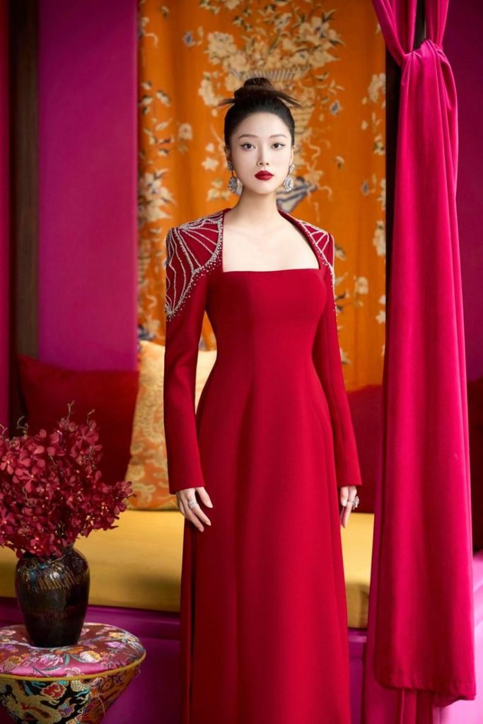 89d1776c31799536baa1637a8d55003c What is the difference between Qipao and Ao Dai?